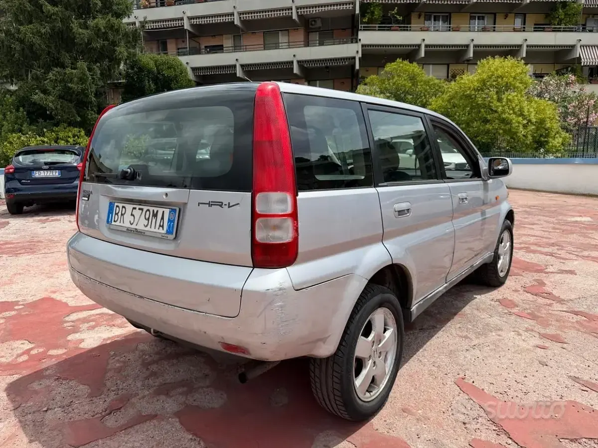 Usata Honda HR-V 105 CV (77 kW) 2001 Grigio SUV