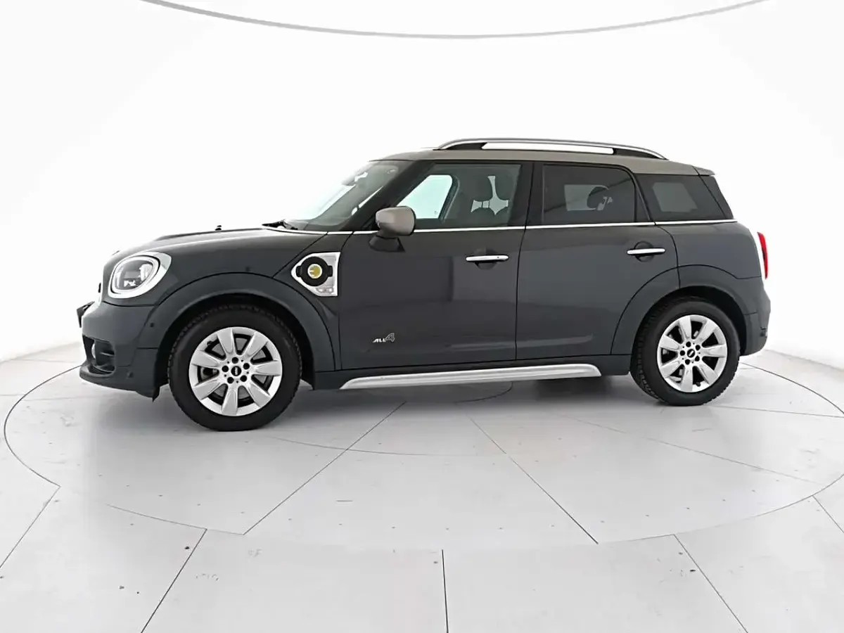 Usata Mini Cooper Countryman Business 136 CV (100 kW) 2020 Thunder grey SUV