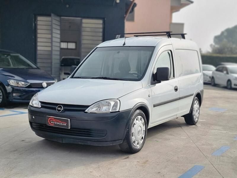 Usata Opel Combo 96 CV (70 kW) 2009 Bianco Monovolume