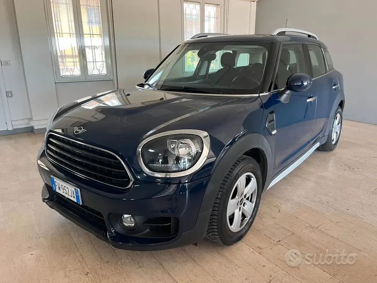Usata Mini One Countryman 102 CV (75 kW) 2019 Bluazzurro SUV