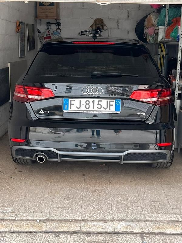 Usata Audi A3 S-Line 116 CV (85 kW) 2017 Nero Berlina