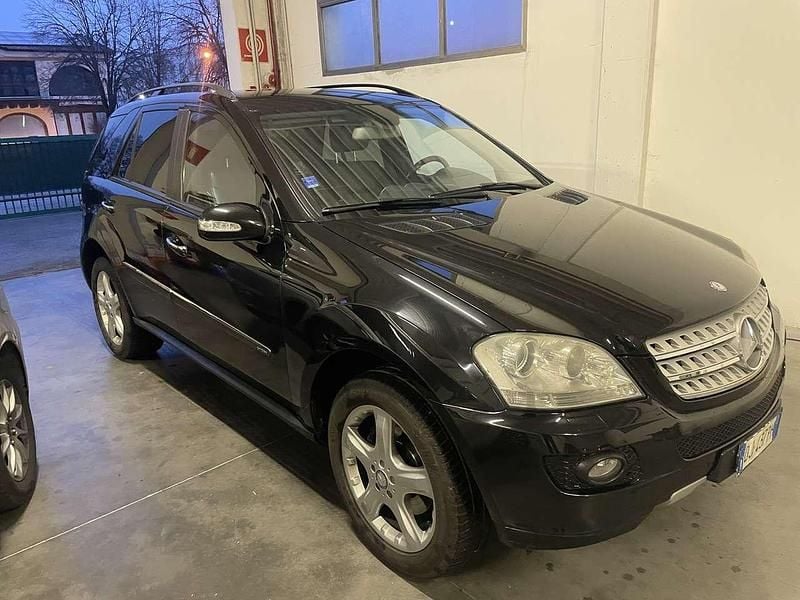 Usata Mercedes ML320 224 CV (164 kW) 2007 Other SUV