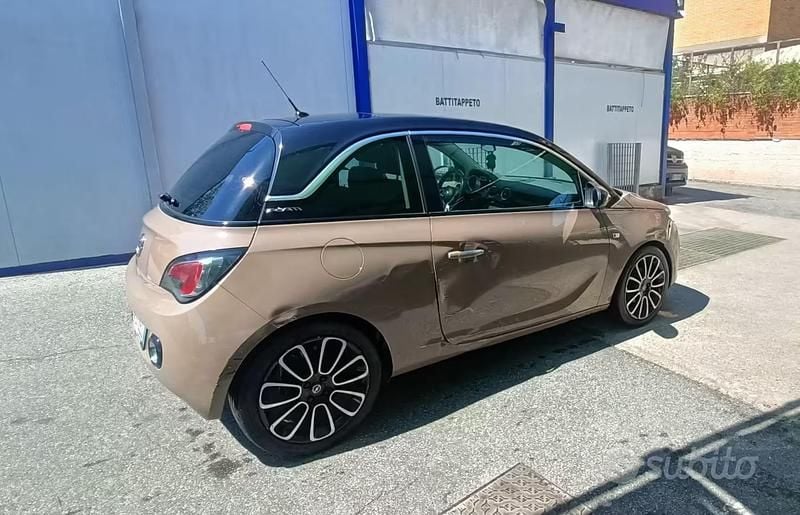 Usata Opel Adam Jam 70 CV (51 kW) 2014 Marrone Utilitaria