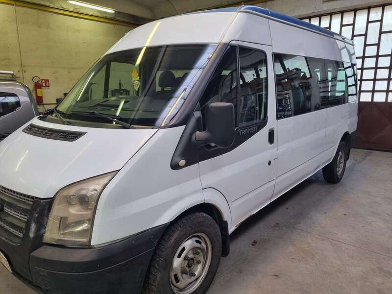 Bianco Usata 2012 Ford Transit Monovolume | 8199 € (Super prezzo) - Immagine 1/4