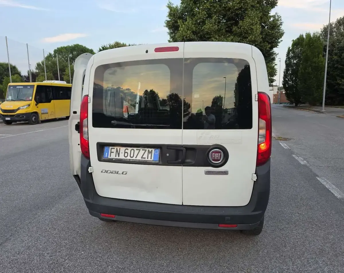 Usata Fiat Doblò 95 CV (69 kW) 2018 Other Monovolume