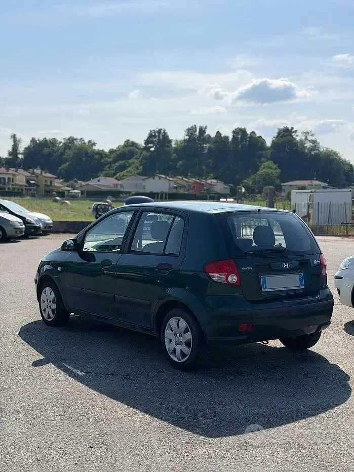 Usata Hyundai Getz 63 CV (46 kW) 2003 Verde Utilitaria