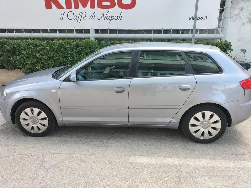 Usata Audi A3 105 CV (77 kW) 2005 Grigio Utilitaria