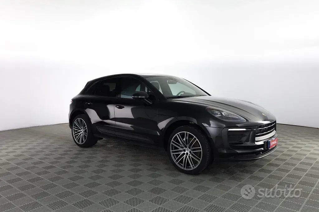 Usata Porsche Macan 265 CV (194 kW) 2023 Nero SUV