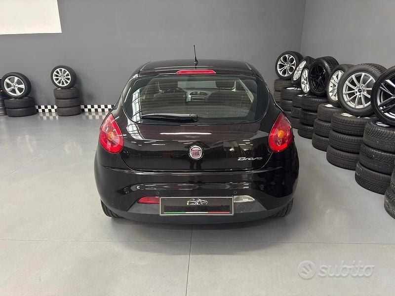 Usata Fiat Bravo Street 120 CV (88 kW) 2012 Nero Utilitaria