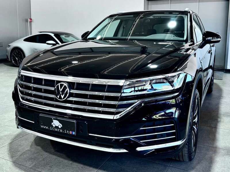 Nero Usata 2023 VW Touareg SUV | 56.900 € (Buon prezzo) - Immagine 1/4