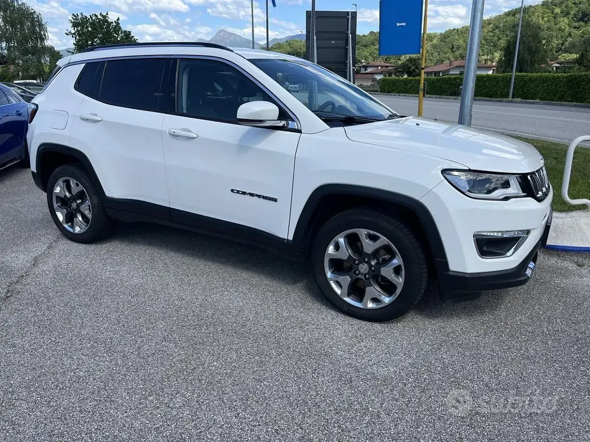 Usata Jeep Compass Limited 140 CV (102 kW) 2019 Bianco SUV