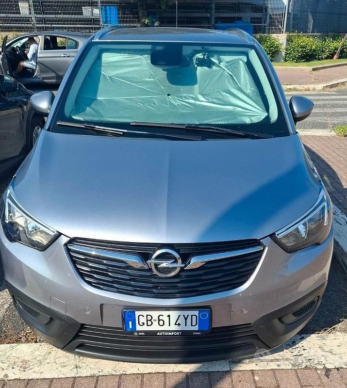 Grigio Usata 2020 Opel Crossland SUV | 10.000 € (Ottimo prezzo) - Immagine 1/4