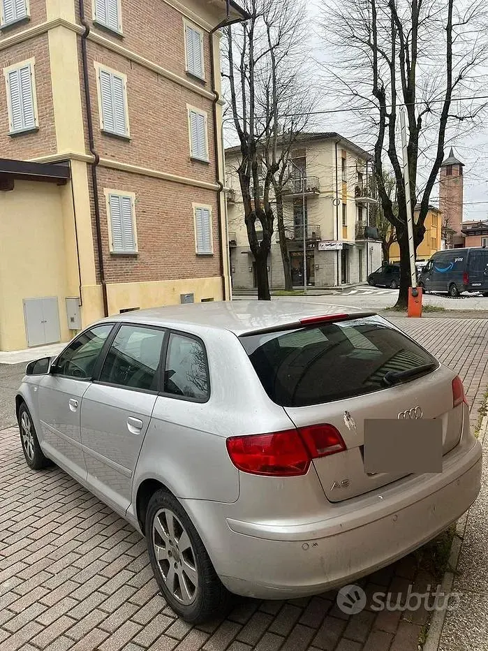 Usata Audi A3 Sportback 102 CV (75 kW) 2007 Grigio Utilitaria