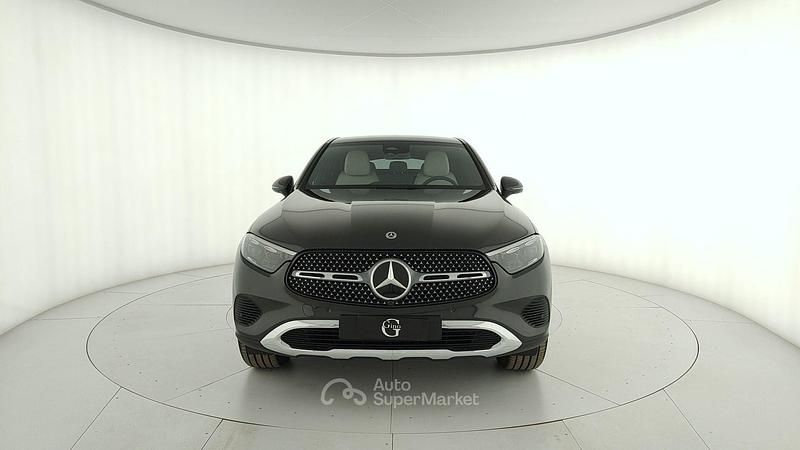 Nuova Mercedes GLC220 197 CV (144 kW) 2026 Gray Coupé