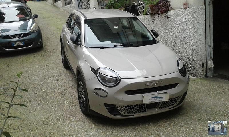 Usata Fiat 600E Red 73 kW (100 CV) 2025 Beige