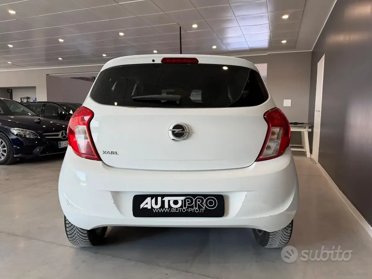 Usata Opel Karl Cosmo 75 CV (55 kW) 2015 Bianco Utilitaria