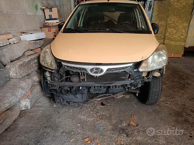 Usata Hyundai i10 66 CV (48 kW) 2009 Giallo Utilitaria