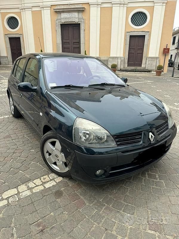 Usata Renault Clio II 2003 Verde Utilitaria