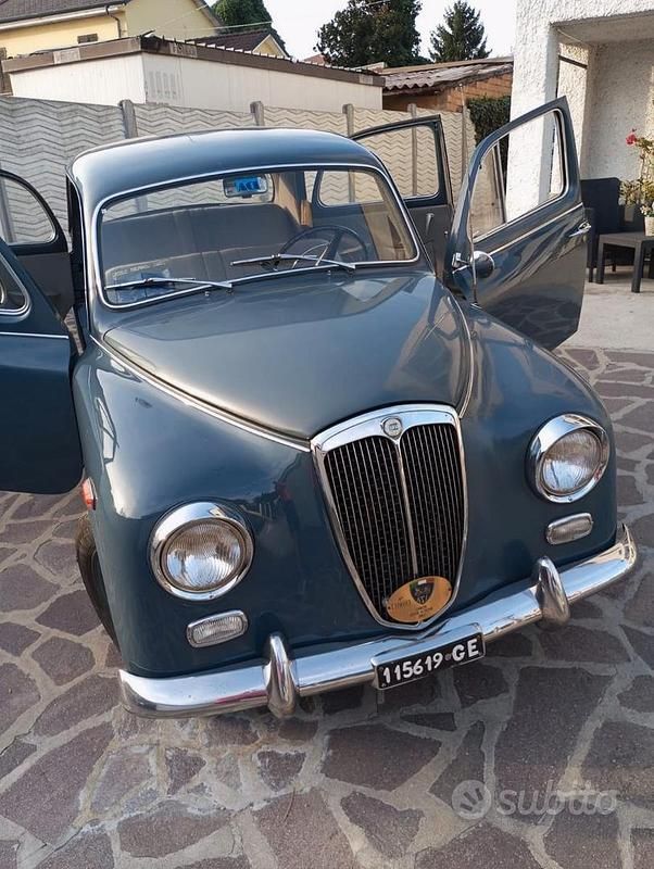 Blu Usata 1960 Lancia Appia Tre volumi | 10.000 € - Immagine 1/4
