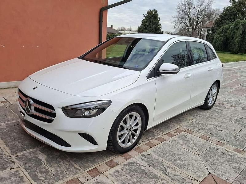 Usata Mercedes B200 Premium 150 CV (110 kW) 2020 Monovolume
