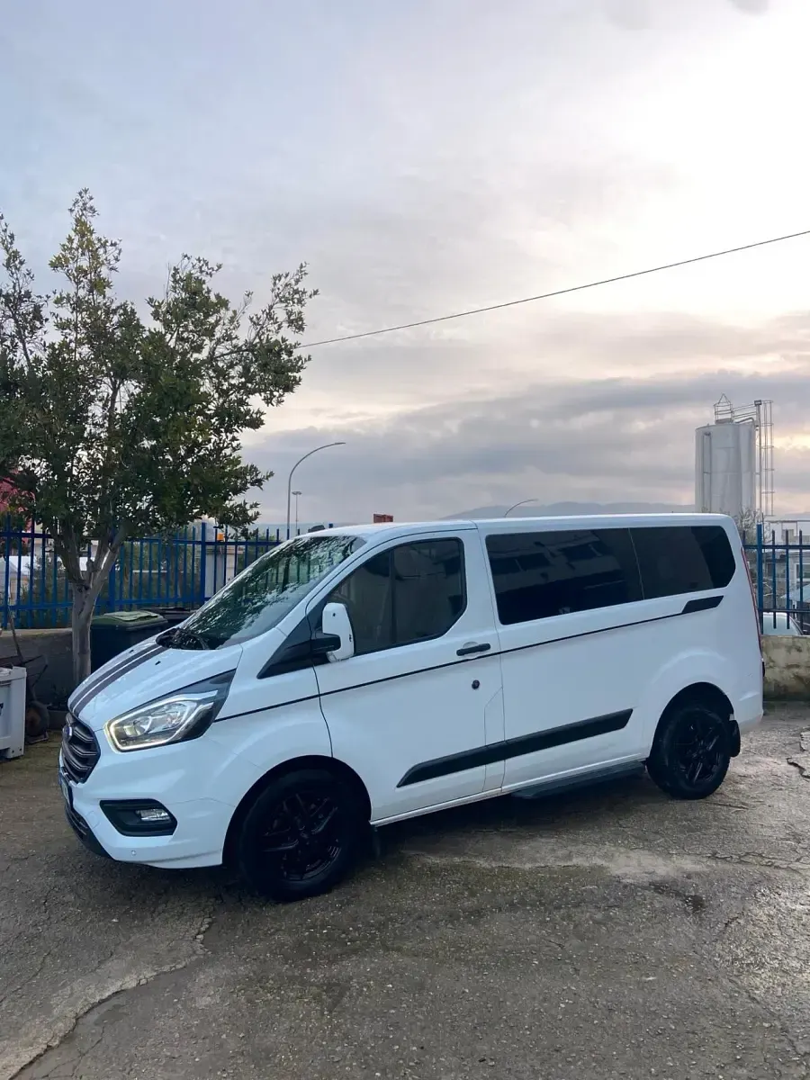 Usata Ford Transit Custom 130 CV (95 kW) 2024 Bianco Furgone