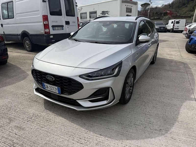 Usata Ford Focus ST-Line X 155 CV (114 kW) 2023 Grigio Station wagon