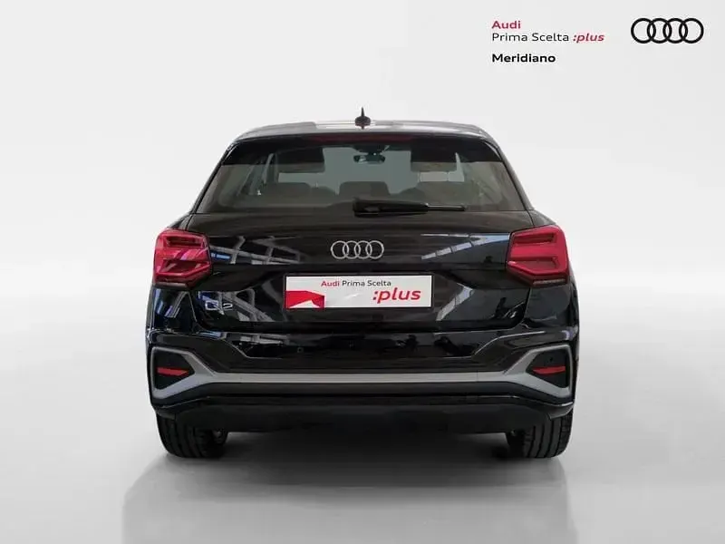 Nuova Audi Q2 Business 116 CV (85 kW) 2025 Nero mythos metallizzato SUV
