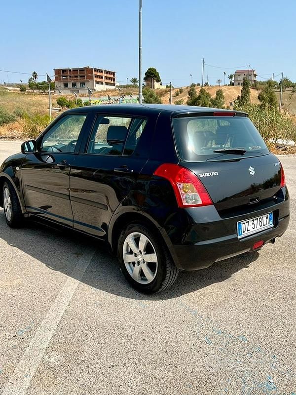 Usata Suzuki Swift 75 CV (55 kW) 2009 Nero Utilitaria