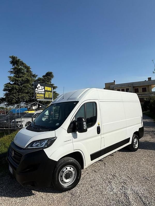 Usata Fiat Ducato 33 140 CV (102 kW) 2020 Bianco Furgone