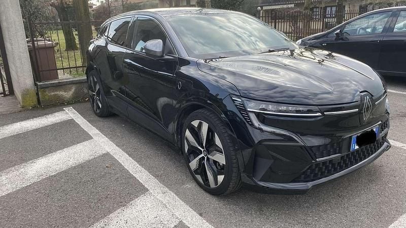 Usata 2023 Renault Megane E-Tech | 25.000 € (Buon prezzo) - Immagine 1/4