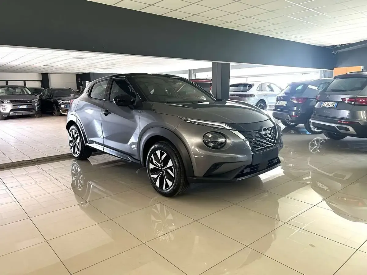 Nuova Nissan Juke Acenta 143 CV (105 kW) 2026 Dark metal grey SUV