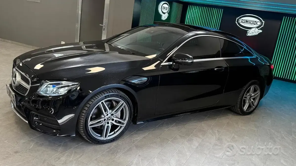 Usata Mercedes E220 Premium Plus 194 CV (142 kW) 2019 Nero Coupé