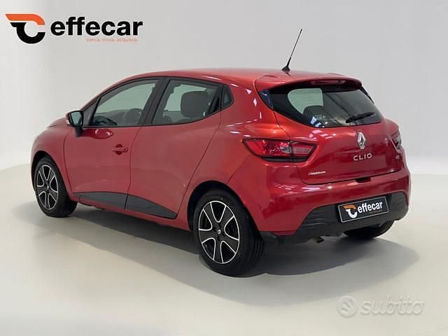 Usata Renault Clio IV 90 CV (66 kW) 2015 Rosso Berlina