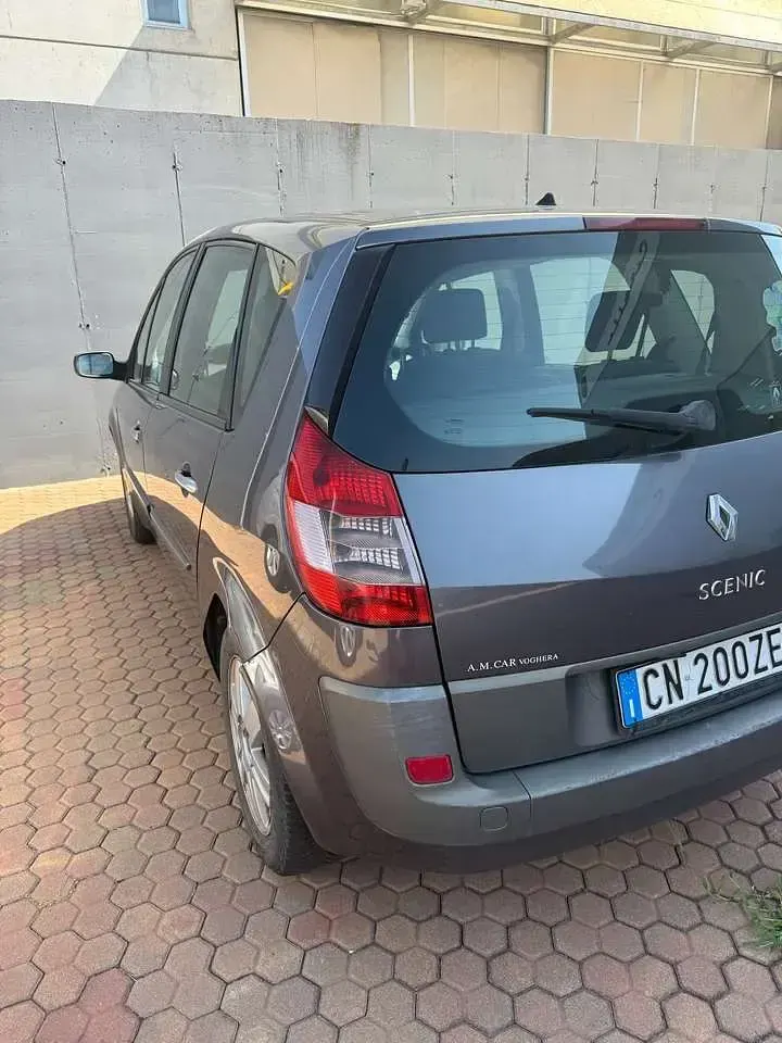 Usata Renault Scenic E-Tech Exception 120 CV (88 kW) 2004 Grigio Monovolume