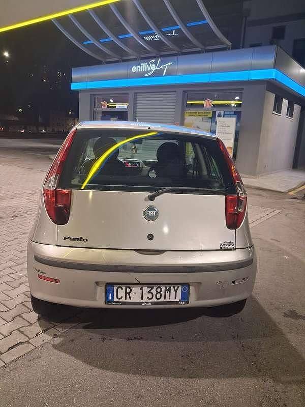 Usata Fiat Punto Dynamic 60 CV (44 kW) 2004 Utilitaria