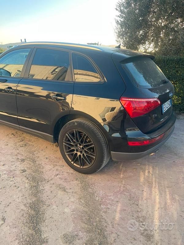 Usata Audi Q5 170 CV (125 kW) 2010 Nero SUV