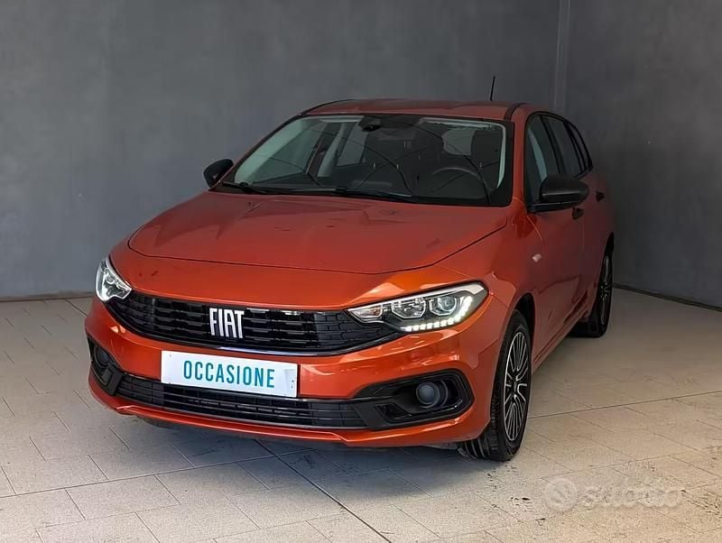 Usata Fiat Tipo Wagon 101 CV (74 kW) 2023 Arancione Station wagon