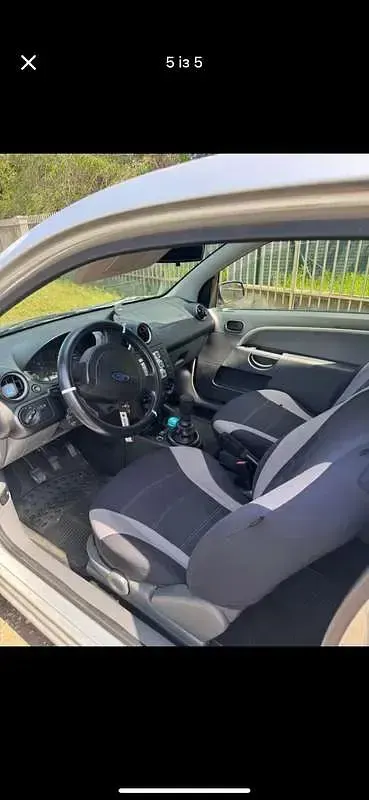Usata Ford Fiesta Ambiente 69 CV (50 kW) 2003 Utilitaria
