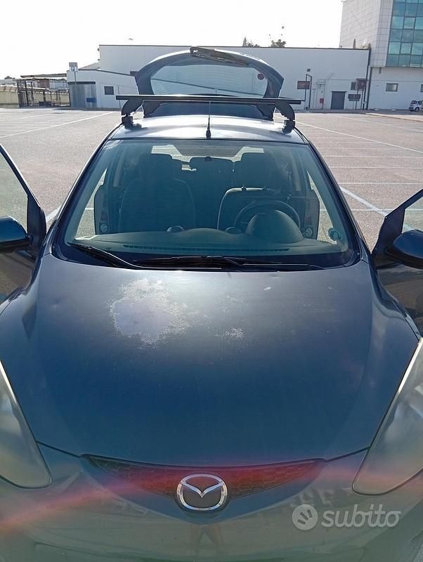 Usata Mazda 2 75 CV (55 kW) 2009 Nero Utilitaria