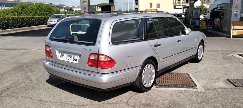 Usata Mercedes E200 Elegance 186 CV (136 kW) 1997 Station wagon
