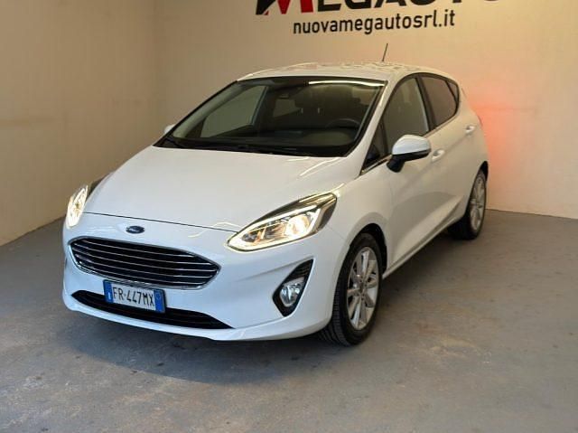 Usata Ford Fiesta Titanium 86 CV (63 kW) 2018 Bianco Utilitaria