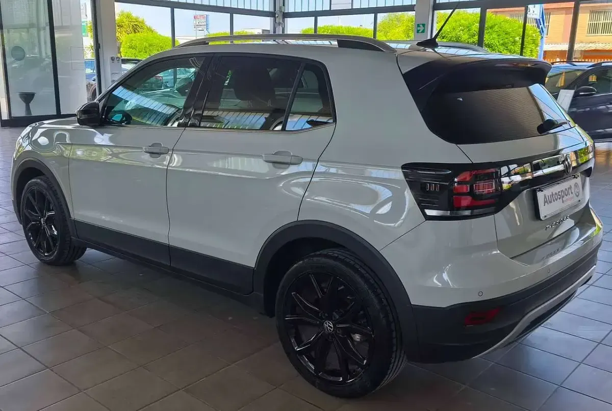Usata VW T-Cross Advance 110 CV (80 kW) 2023 Ascot grey SUV
