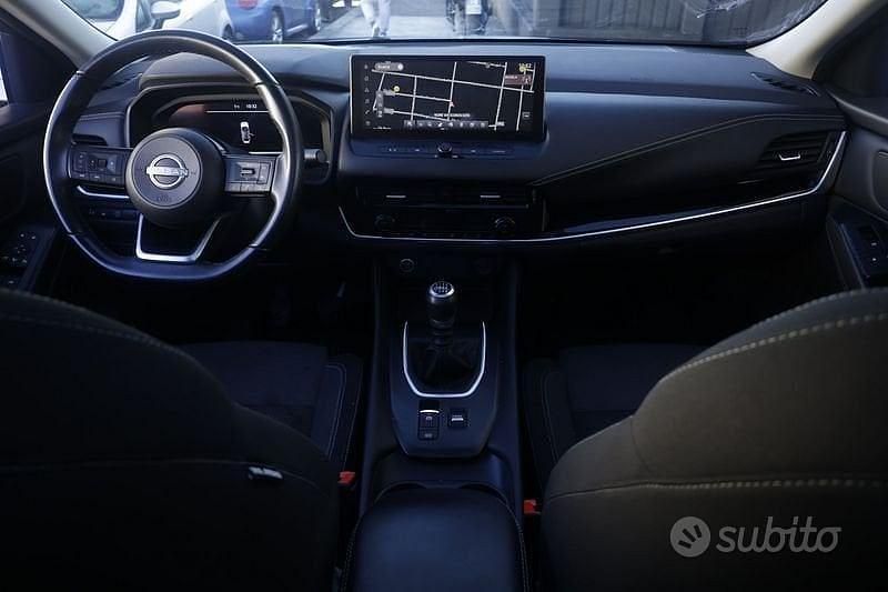 Usata Nissan Qashqai Tekna 140 CV (102 kW) 2023 Grigio scuro SUV