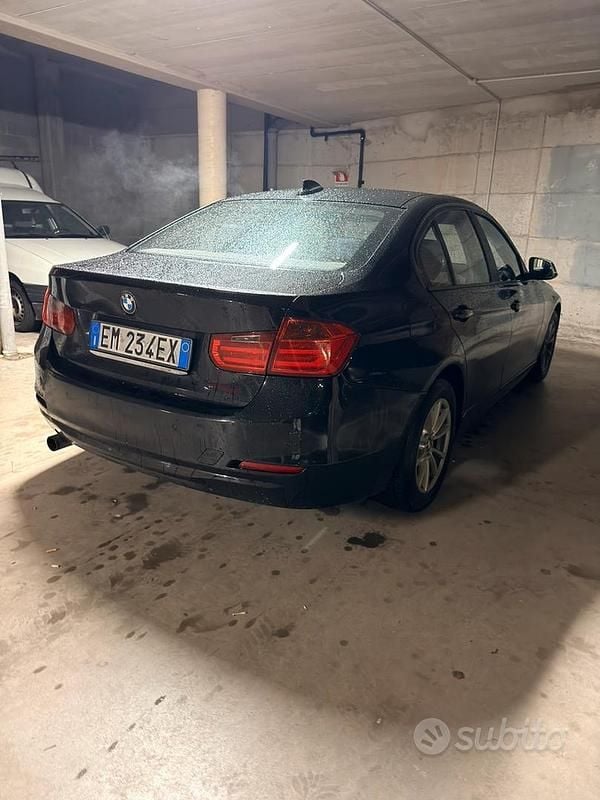 Usata BMW 316 Efficient Dynamics 190 CV (139 kW) 2012 Nero Berlina