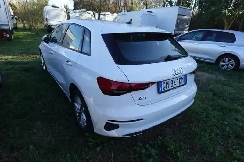 Usata Audi A3 Sportback 110 CV (80 kW) 2023 Bianco Utilitaria