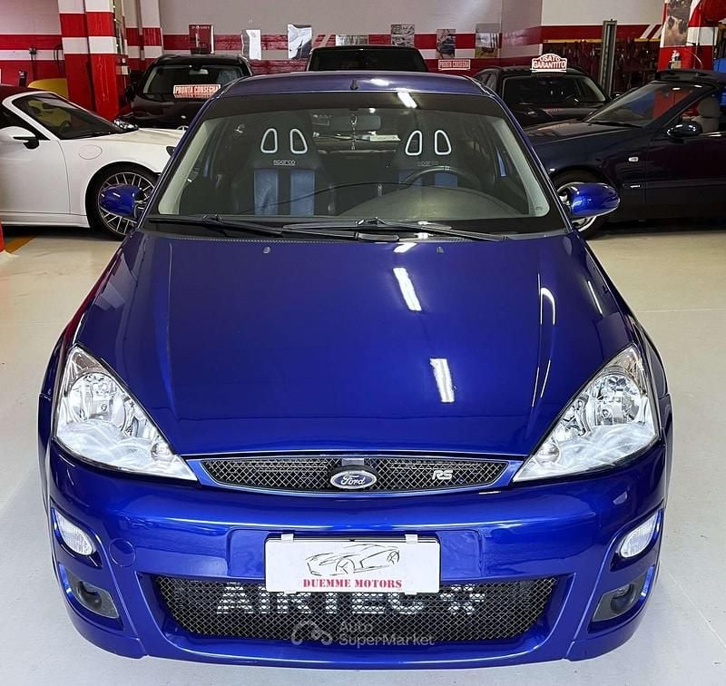 Usata Ford Focus RS 215 CV (158 kW) 2003 Blu/azzurro Berlina