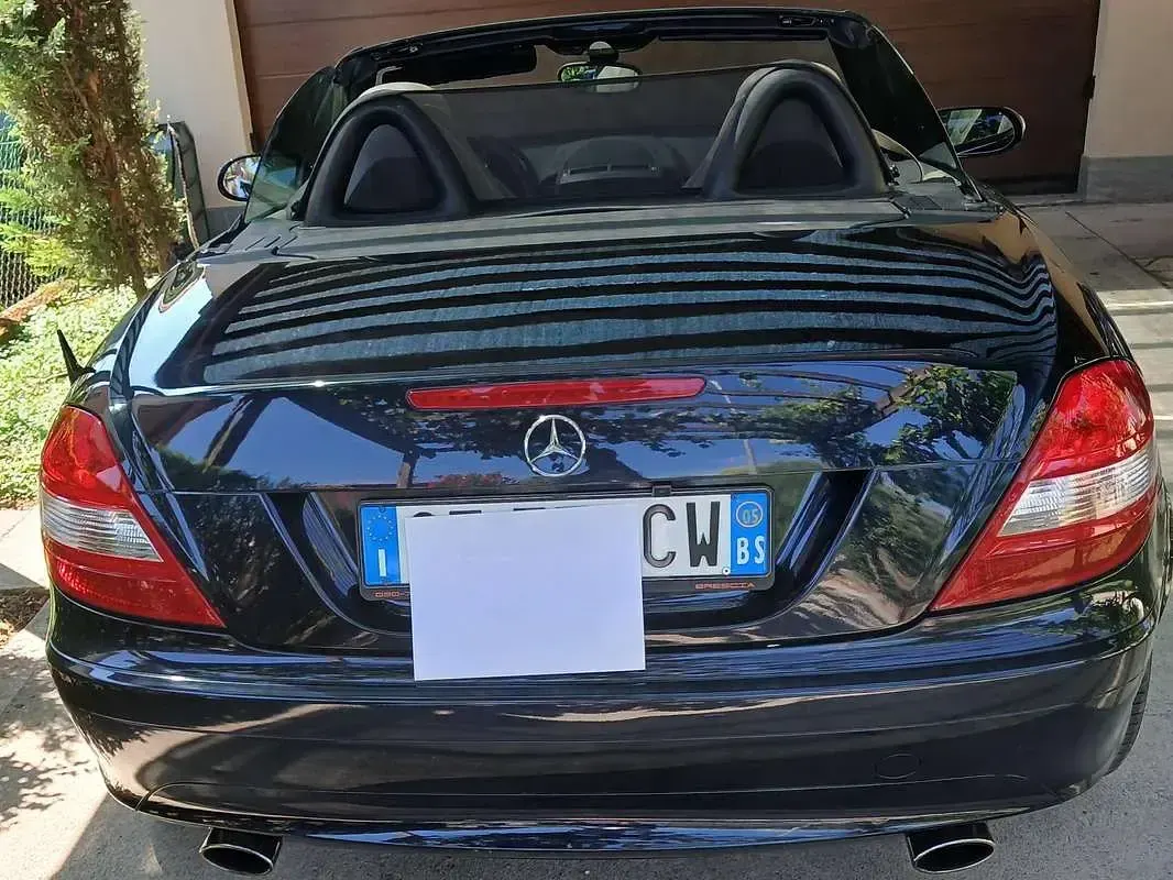 Usata Mercedes SLK200 163 CV (119 kW) 2005 Blu/azzurro Cabrio