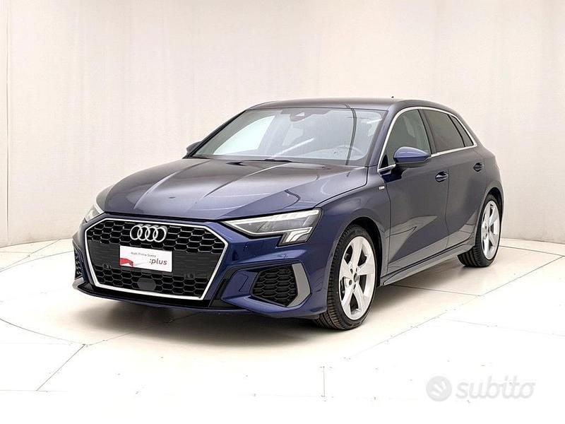 Blu Usata 2024 Audi A3 S-Line Tre volumi | 32.900 € (Ottimo prezzo) - Immagine 1/4
