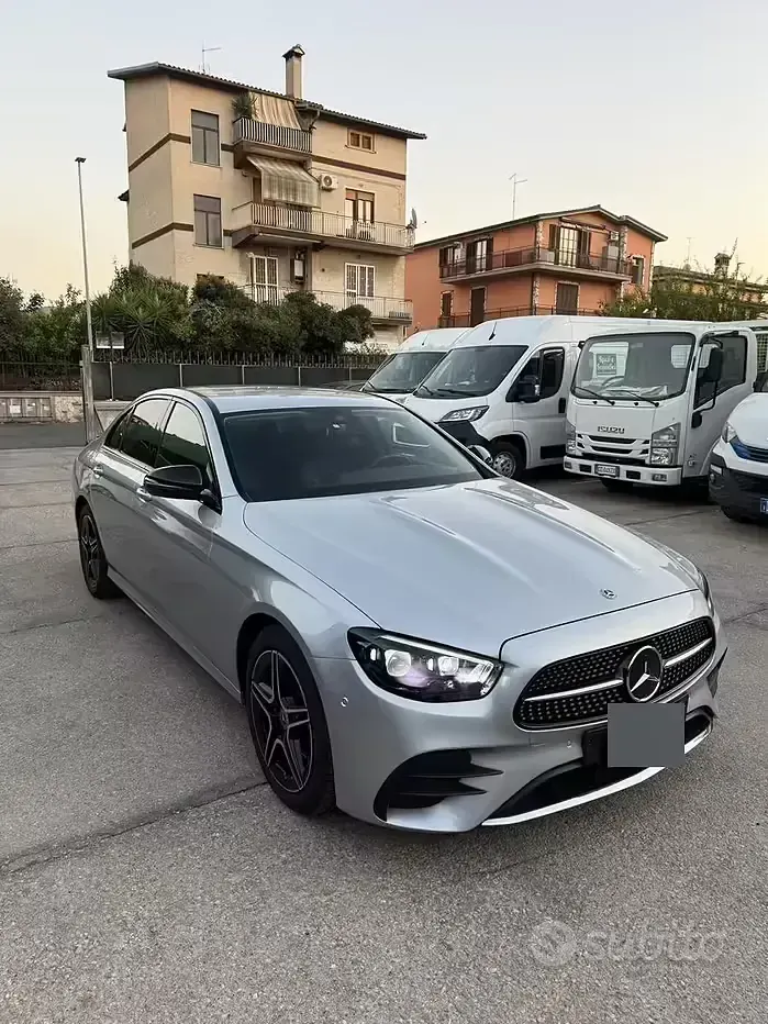 Usata Mercedes E220 2021 Grigio Berlina