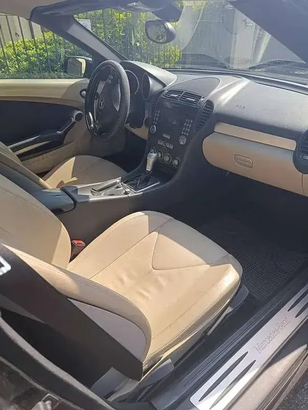 Usata Mercedes SLK200 163 CV (119 kW) 2008 Nero Cabrio